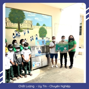 Nước uống tinh khiết cho trường học