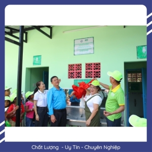 Nước uống tinh khiết cho trường học