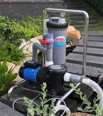 Vì sao phải sử dụng xe đẩy hồ bơi